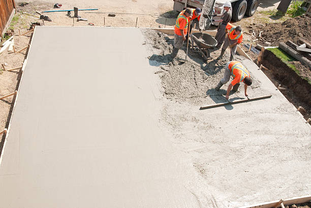 Best Decorative Concrete Services  in Bernie, MO